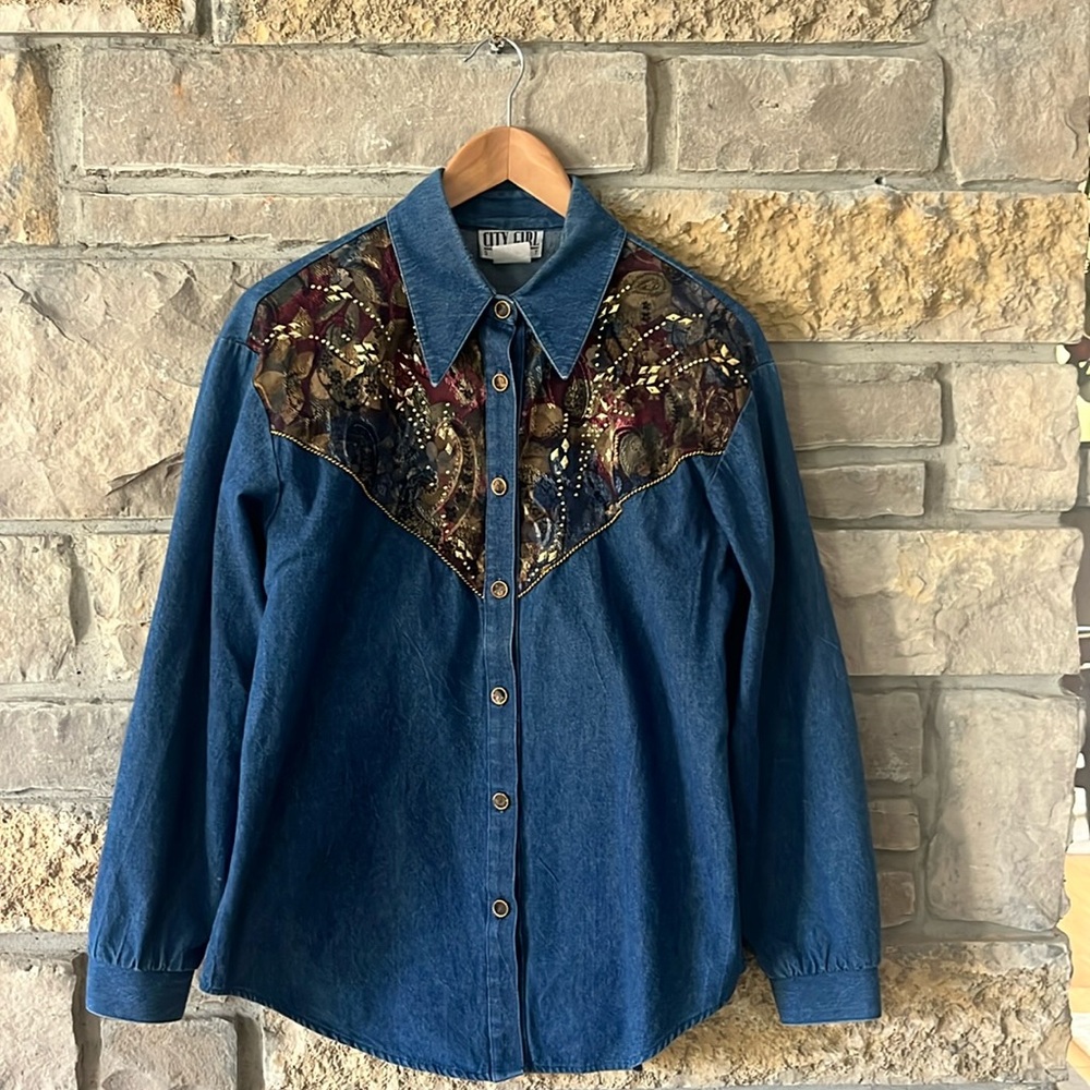 Vintage City Girl Sport Western Denim Button Shirt Size 10